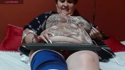 S A S H A R O S E online show from December 5, 1:56 pm