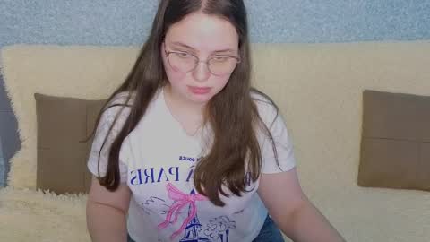 Sasha online show from April 3, 2:26 pm