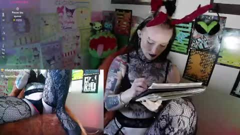 Ivy online show from May 7, 4:00 pm
