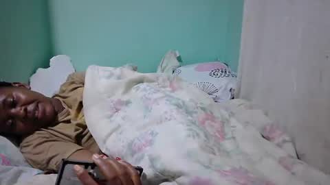 Snapshot of sassy_bella chatting on January 31, 7:07 am sassy_bella online show from January 31, 7:07 am