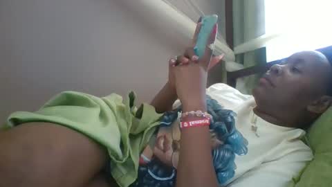 sassy_bella online show from October 18, 11:13 am