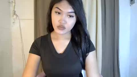 sassy_jenny8 online show from March 5, 5:42 pm