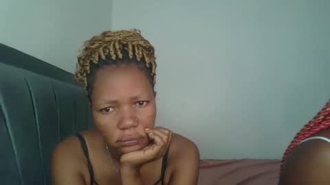 Snapshot of sassy_queen9 chatting on October 30, 10:16 am sassy_queen9 online show from October 30, 10:16 am