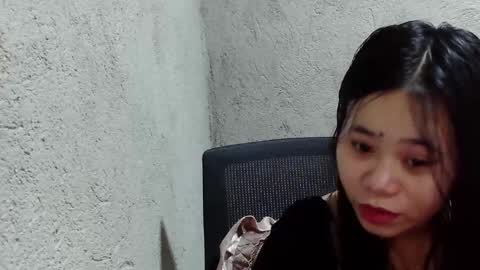 sassygurllll online show from December 23, 12:19 pm