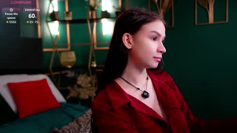   online show from March 27, 1:34 pm