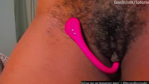 saturno_vibes online show from November 18, 9:43 am