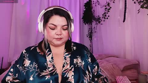 Gina George online show from January 9, 11:24 pm