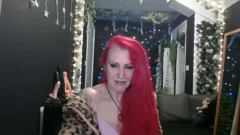 SaucySky online show from January 6, 10:05 pm
