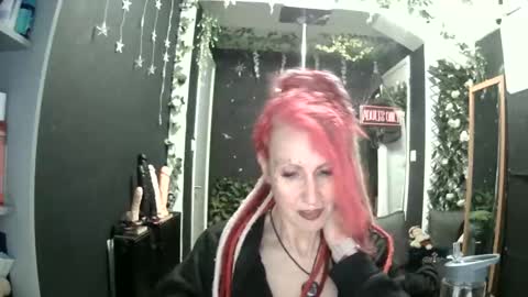 SaucySky online show from May 12, 9:21 pm