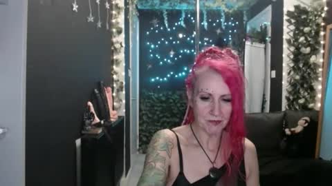 SaucySky online show from October 8, 10:58 pm