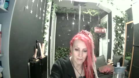 SaucySky online show from May 15, 11:29 pm
