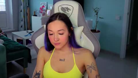 Ariel online show from March 18, 3:22 am