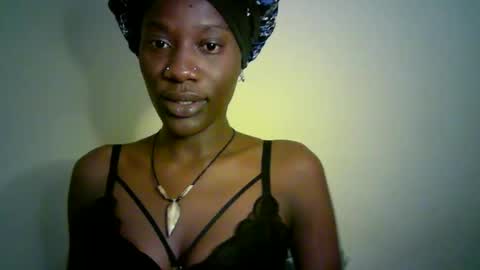 savagetonguee online show from March 23, 1:17 pm