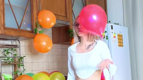 savannahshor online show from October 4, 8:24 pm