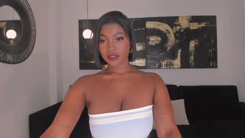 S a v a n n a h  online show from January 25, 11:24 am