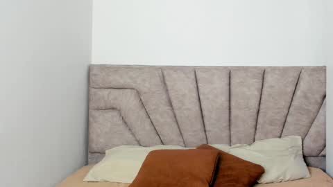 Savannahwildee online show from February 25, 1:09 pm