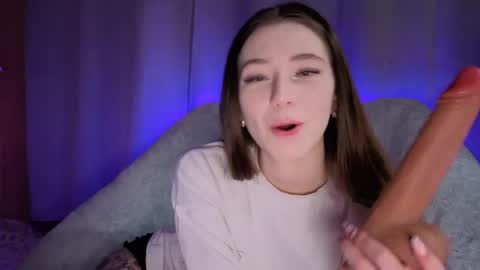 Sophie online show from May 14, 9:42 pm