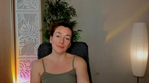 save the qween online show from April 9, 7:36 am