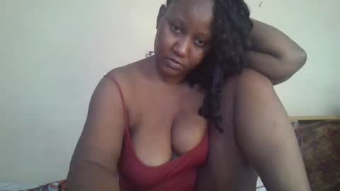 scarlet_25142359 online show from October 19, 11:34 am