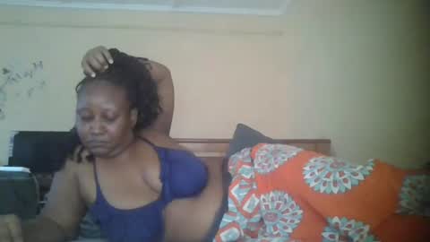 scarlet_25142359 online show from October 8, 5:56 am