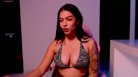 scarlet_carterr online show from February 25, 9:35 pm