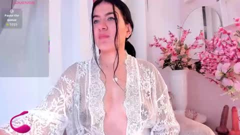 Andrea online show from May 9, 2:19 pm