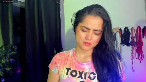 scarlet taylor kennedy online show from December 19, 12:24 am