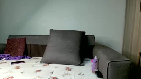 scarlet seductress online show from May 21, 7:06 am