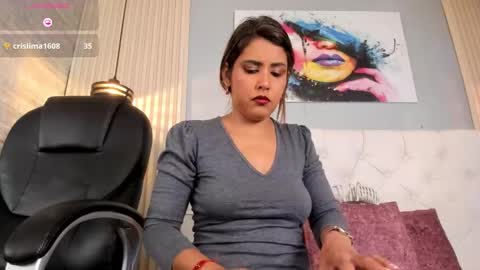 Scarlet online show from October 11, 5:15 pm