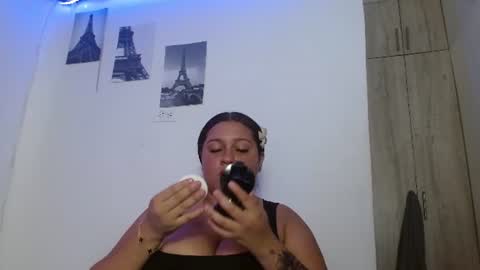 scarleth_69_ online show from July 15, 4:00 pm