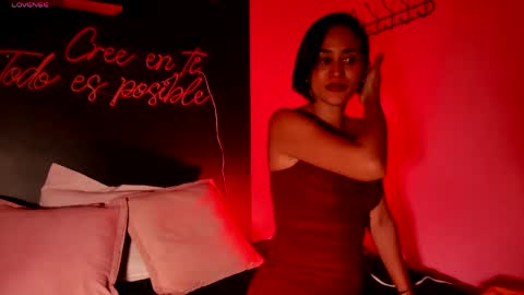 scarlethfoxx_ online show from April 9, 6:24 pm