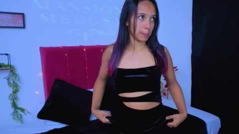 scarletmedusa online show from October 1, 2:27 am