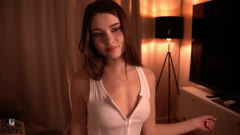 Scarlet online show from January 12, 8:47 pm