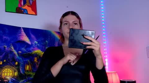 Scarlet online show from September 15, 1:36 am