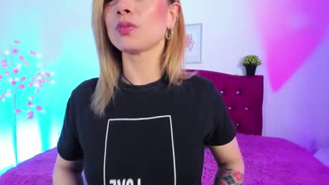 scarlett_blake11 online show from September 12, 5:30 am