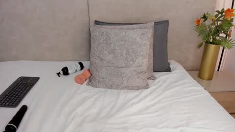 Scarlett  online show from March 28, 8:36 am