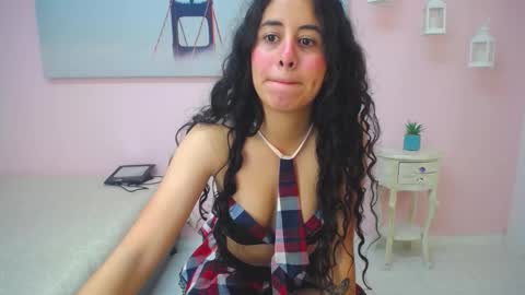 Scarlett online show from February 4, 12:30 pm