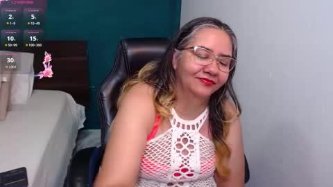 Scarlett  online show from November 19, 9:15 pm