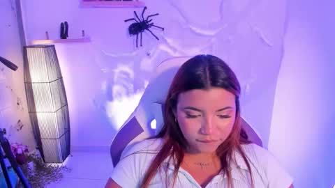 scarlett_enjoy1 online show from October 17, 5:49 pm