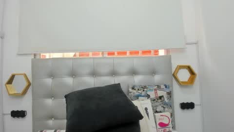 scarlett_fox20 online show from January 12, 12:23 pm