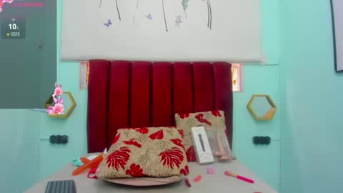 scarlett_fox20 online show from May 9, 1:13 pm