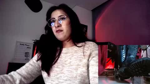 Snapshot of scarlett_sen chatting on September 12, 3:41 pm Mistress Scarlett online show from September 12, 3:41 pm