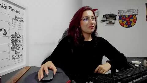 Snapshot of scarlett_sen chatting on December 26, 2:05 pm Mistress Scarlett online show from December 26, 2:05 pm