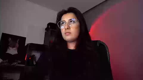 Snapshot of scarlett_sen chatting on September 24, 3:33 pm Mistress Scarlett online show from September 24, 3:33 pm