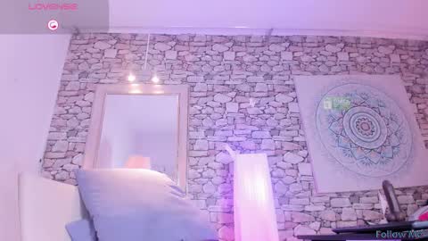  Estefany  online show from September 9, 9:36 pm