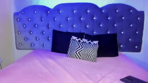 scarlett_venom_ online show from May 9, 8:33 pm