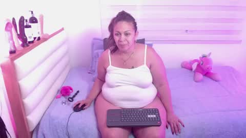 scarlettbooty online show from April 28, 10:08 am