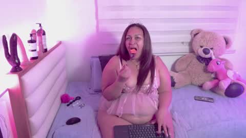 scarlettbooty online show from May 3, 11:46 am