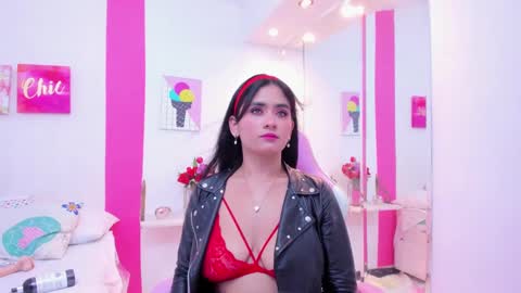 Scarlette  online show from December 6, 3:30 am