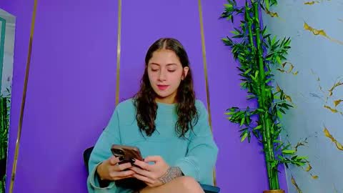 Scarlet online show from September 22, 4:55 am
